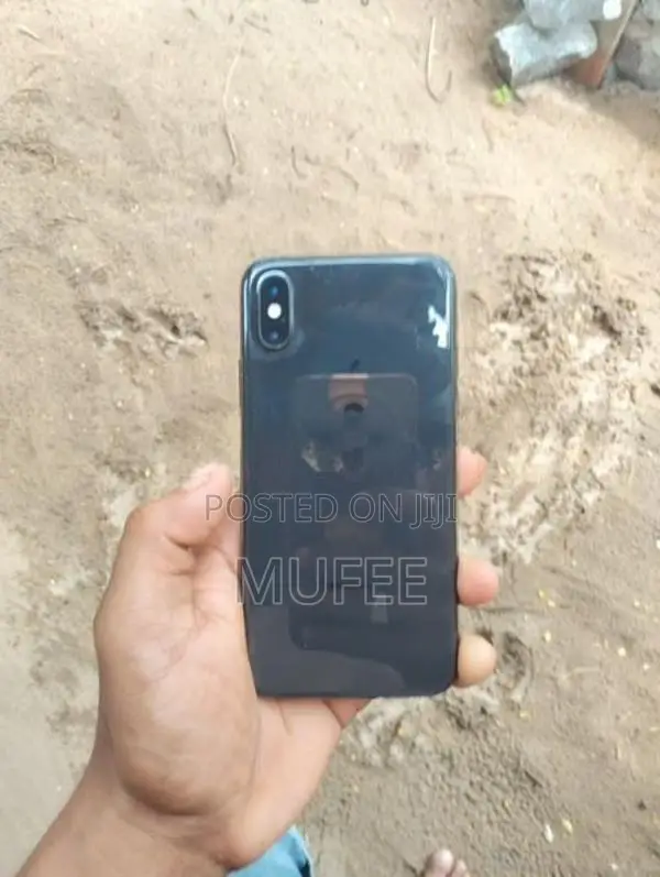 Apple iPhone XS (Used)