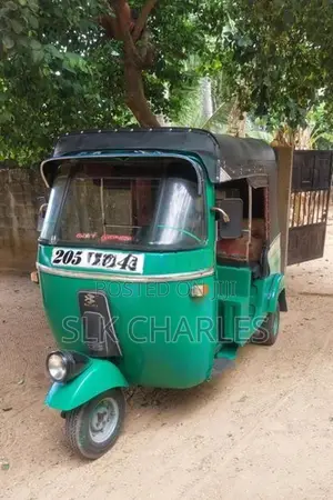 Bajaj RE 2006