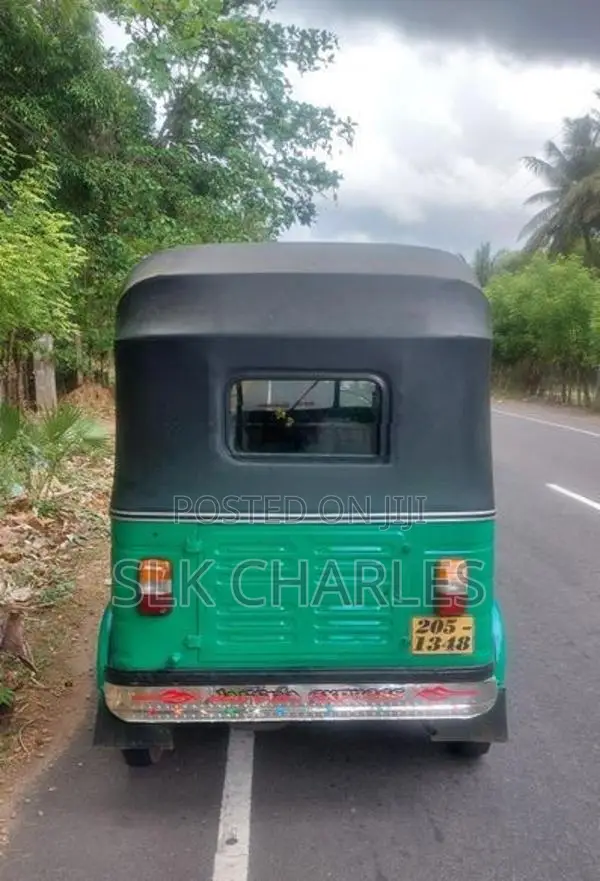 Bajaj RE 2006
