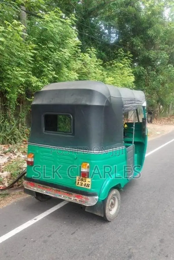 Bajaj RE 2006