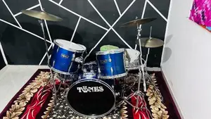 Tunes Brand Full Drum Set
