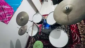 Tunes Brand Full Drum Set