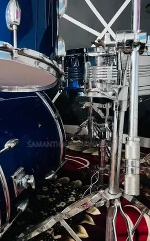 Tunes Brand Full Drum Set