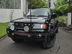 Mitsubishi Montero Sport 2003