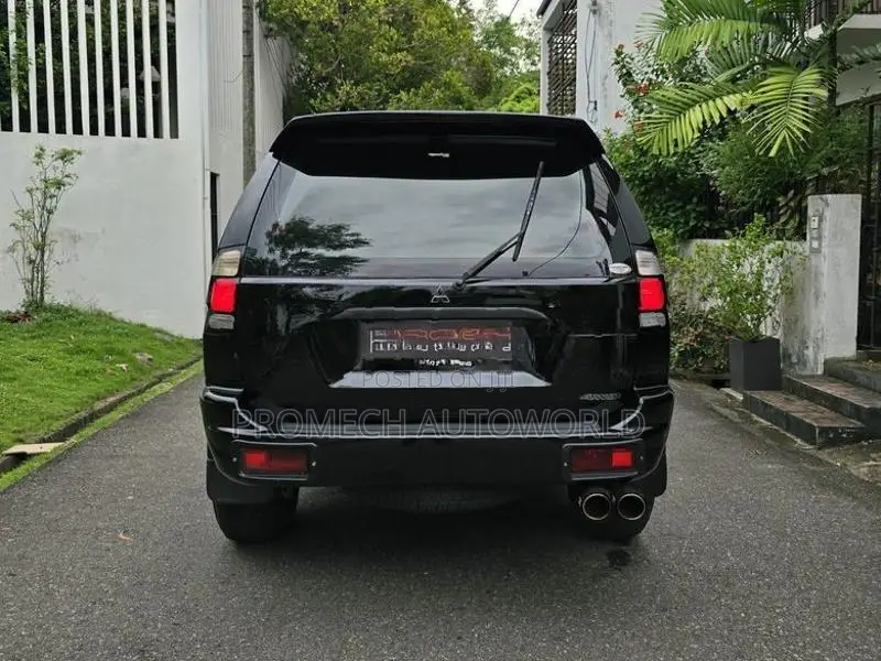 Mitsubishi Montero Sport 2003