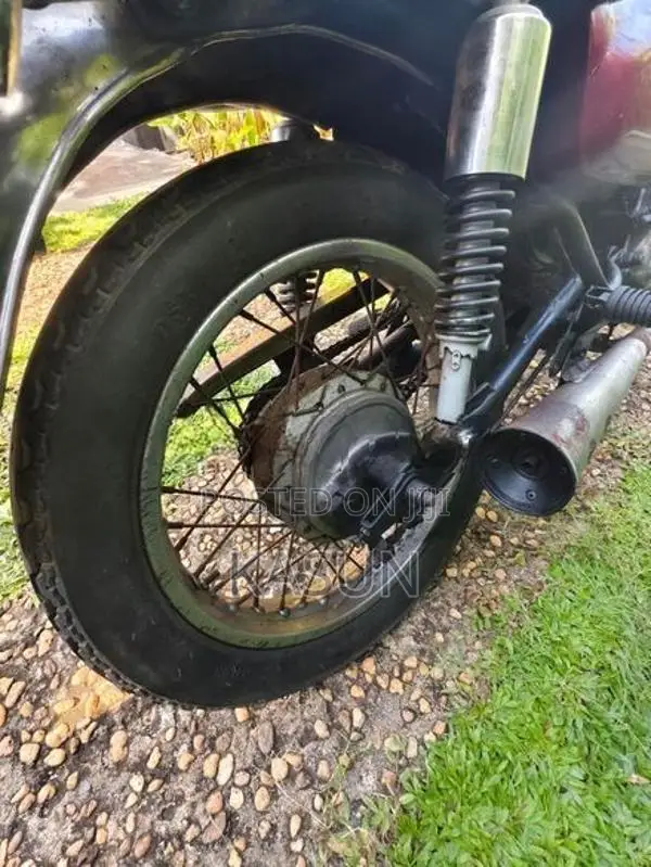 Honda CM Custom 125 1983
