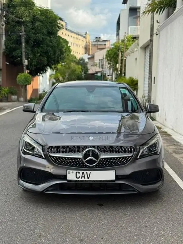 Mercedes Benz CLA 180 AMG Plus 2017