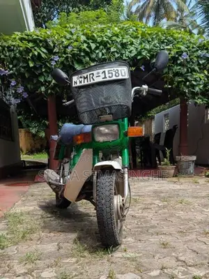 Honda Chaly CF50 2000