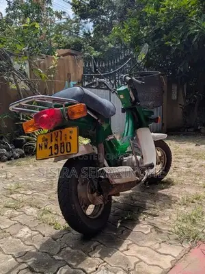 Honda Chaly CF50 2000