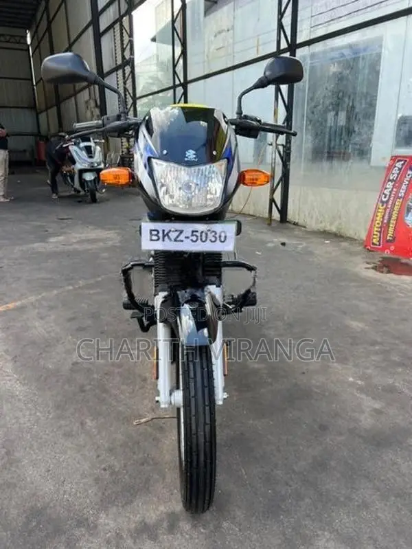 Bajaj CT100 2026