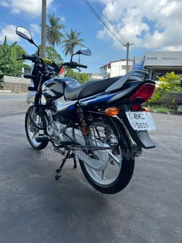 Bajaj CT100 2026