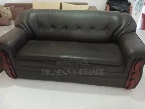 Damro Used Sofa