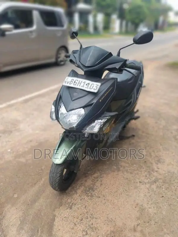 Yamaha RayZR 2018
