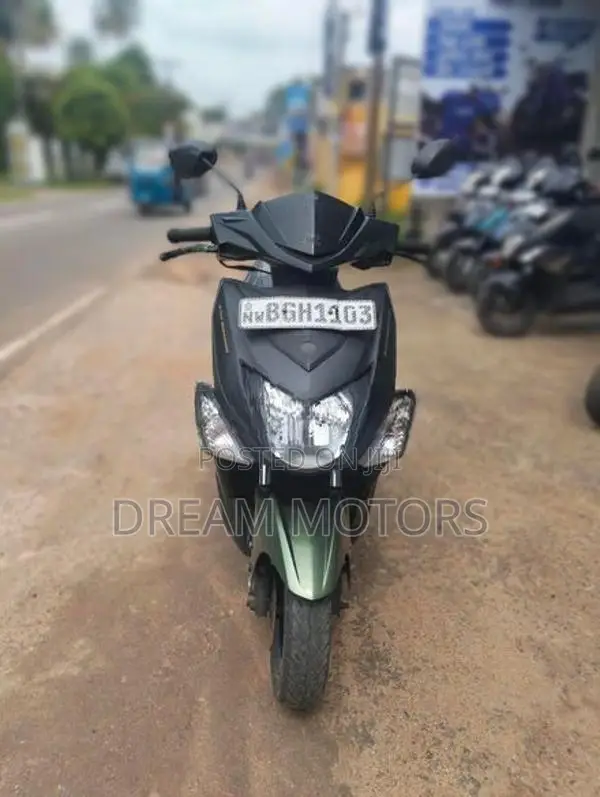 Yamaha RayZR 2018