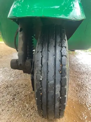 Bajaj RE 2009