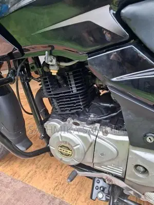 Bajaj Pulsar 150 2016