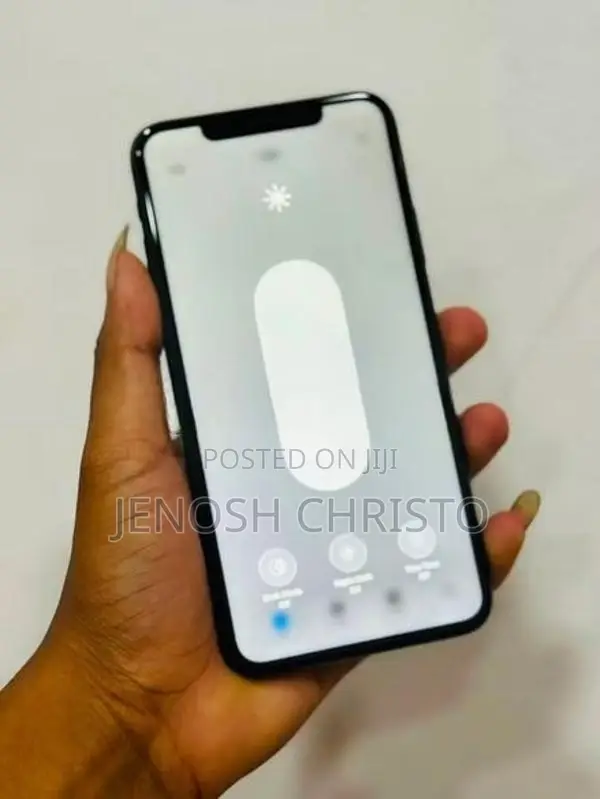 Apple iPhone 11 Pro Max 128GB (Used)