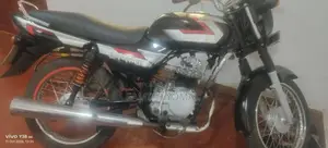 Bajaj CT100 2012