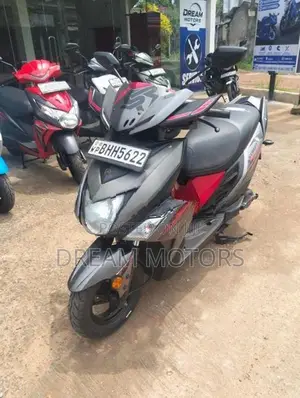 Yamaha RayZR 2018