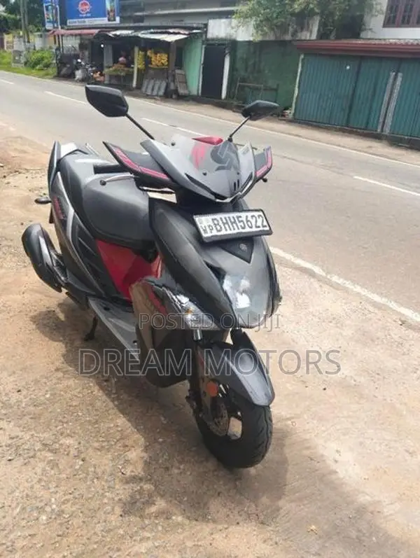 Yamaha RayZR 2018