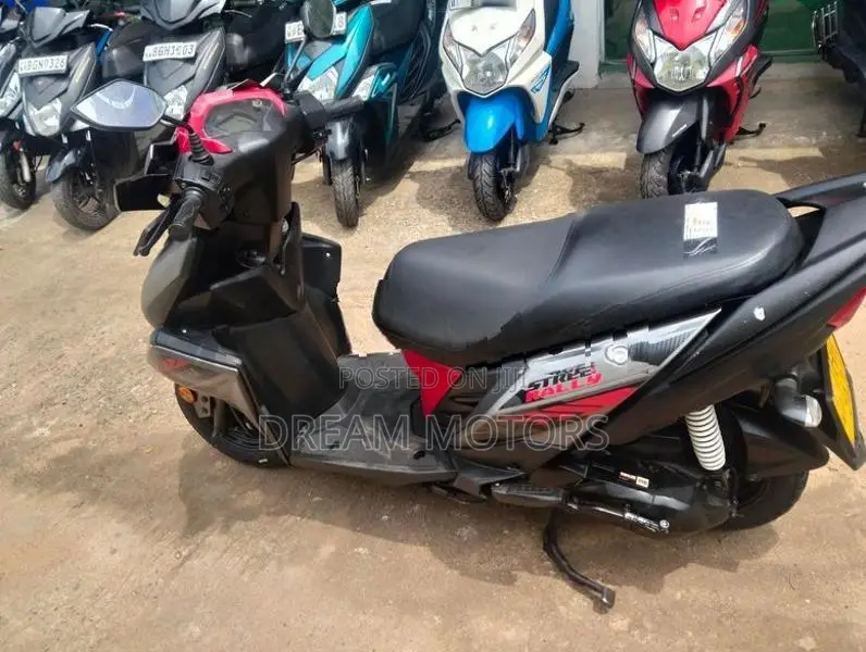 Yamaha RayZR 2018