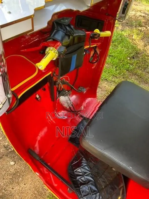Bajaj RE 1997