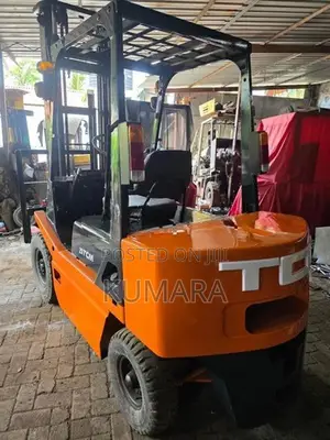 Fork Lift 2.5 Ton