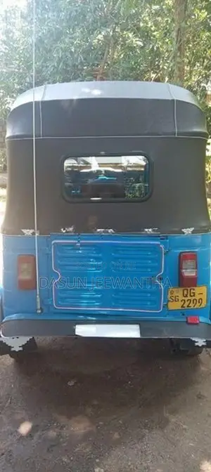 Bajaj RE Three Wheeler 2006