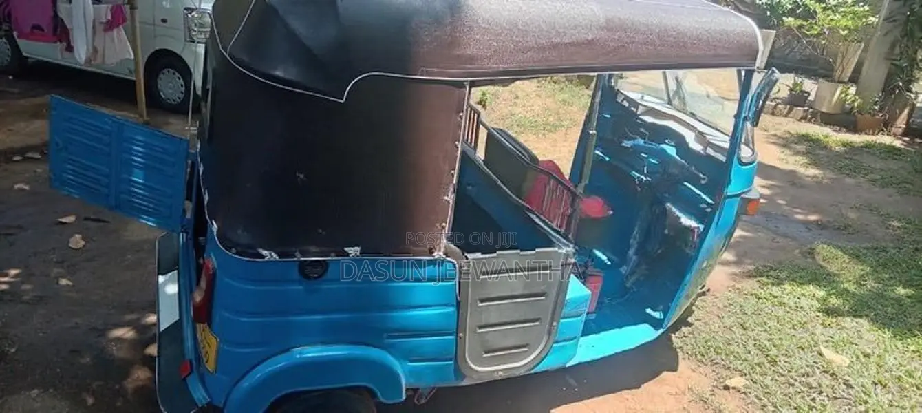 Bajaj RE Three Wheeler 2006