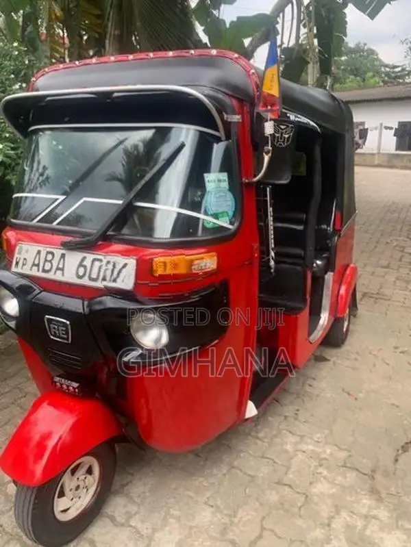 Bajaj RE 2015