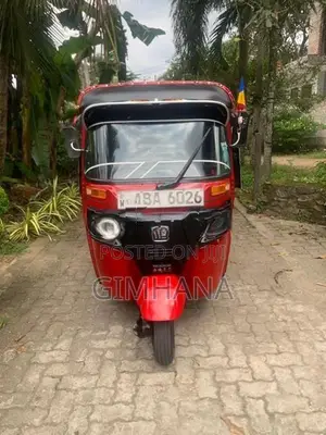 Bajaj RE 2015