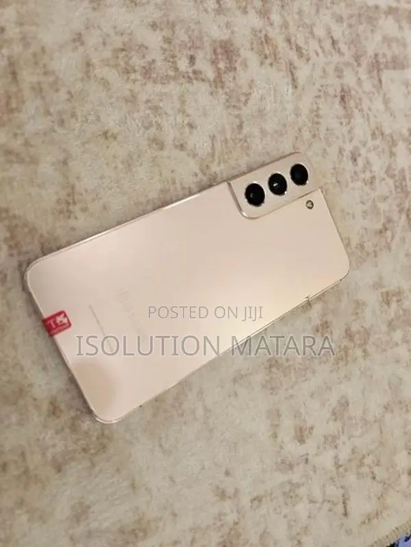 Samsung Galaxy S22 5G (Used)