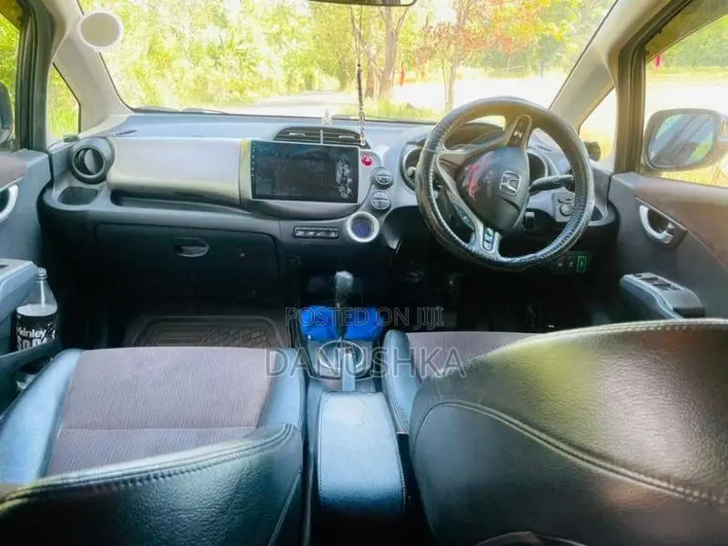 Honda Fit GP1 2013