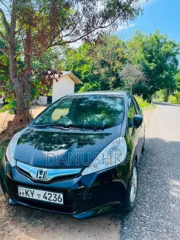 Honda Fit GP1 2013