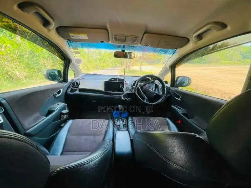 Honda Fit GP1 2013