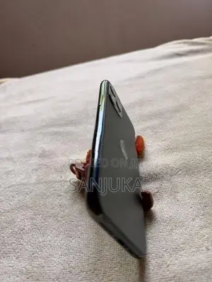 Apple iPhone 11 Pro (Used)