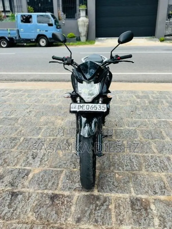 Yamaha FZ v2 2017