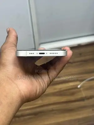 Apple iPhone 13 (Used)