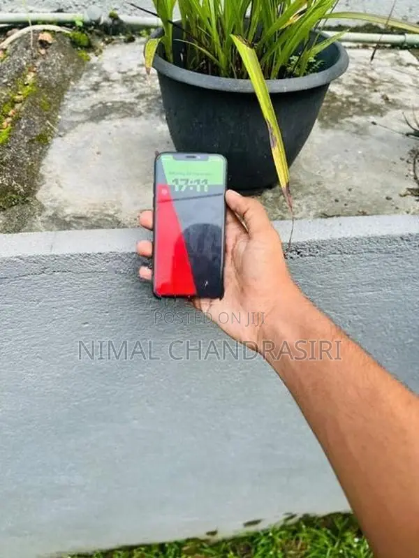 Apple iPhone X (Used)