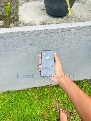 Apple iPhone X (Used)