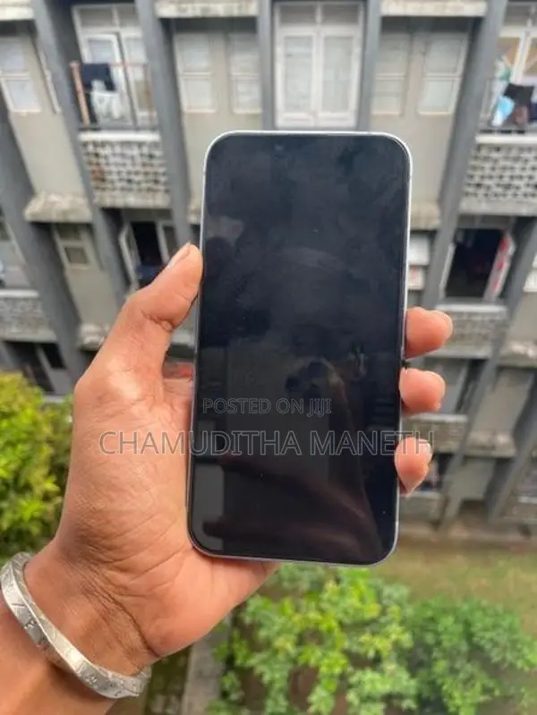Apple iPhone 14 (Used)