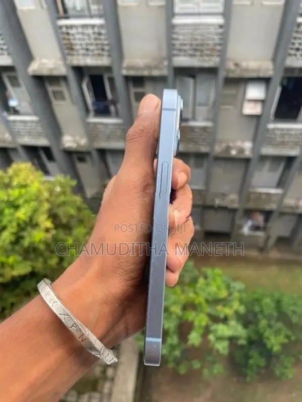Apple iPhone 14 (Used)