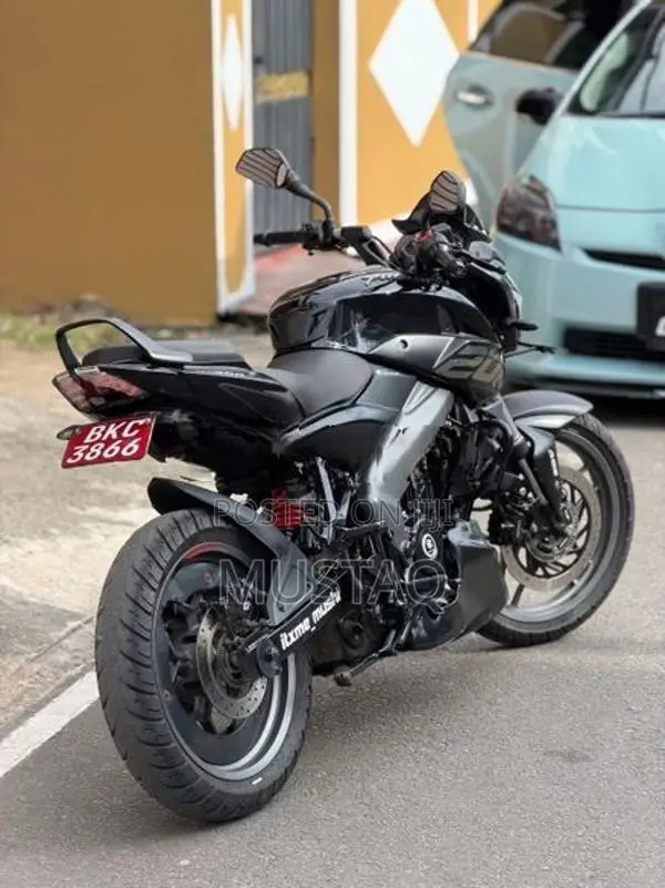 Bajaj Pulsar NS200 BS7 2025