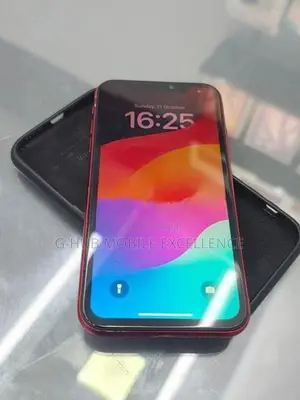Apple iPhone 11 64GB (Used)