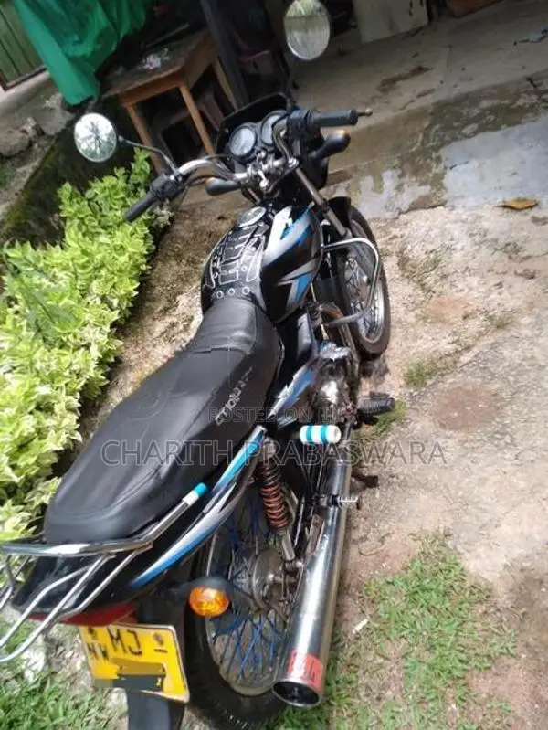 Bajaj CT100 2006