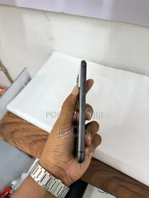 Apple iPhone 11 128GB (Used)