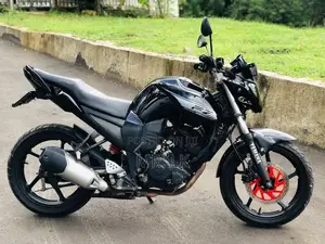 Yamaha FZ S 2014