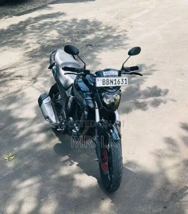Yamaha FZ S 2014