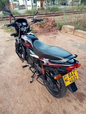 Bajaj Platina 100 2013