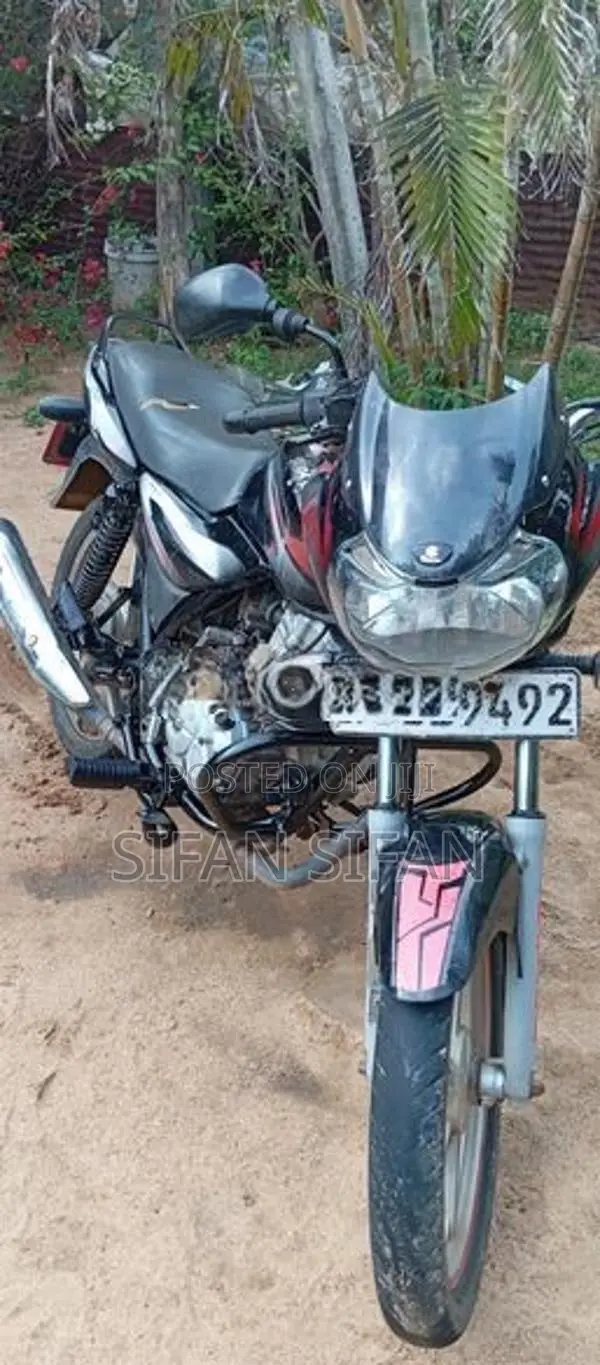 Bajaj Discover 125 BDD 2015